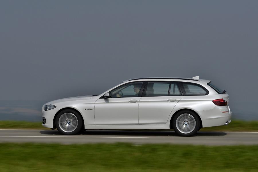  BMW 520d Touring 2014 года  (фото 22 из 46)